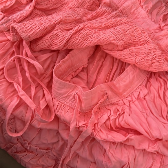 Free People Extratropical
Smocked Maxi Dress in Coral EUC 47 - Picture 5 of 5